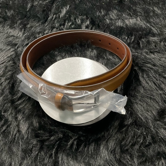 📌SOLD OUT📌Men Perry Ellis Leather Belt - Picture 1 of 1